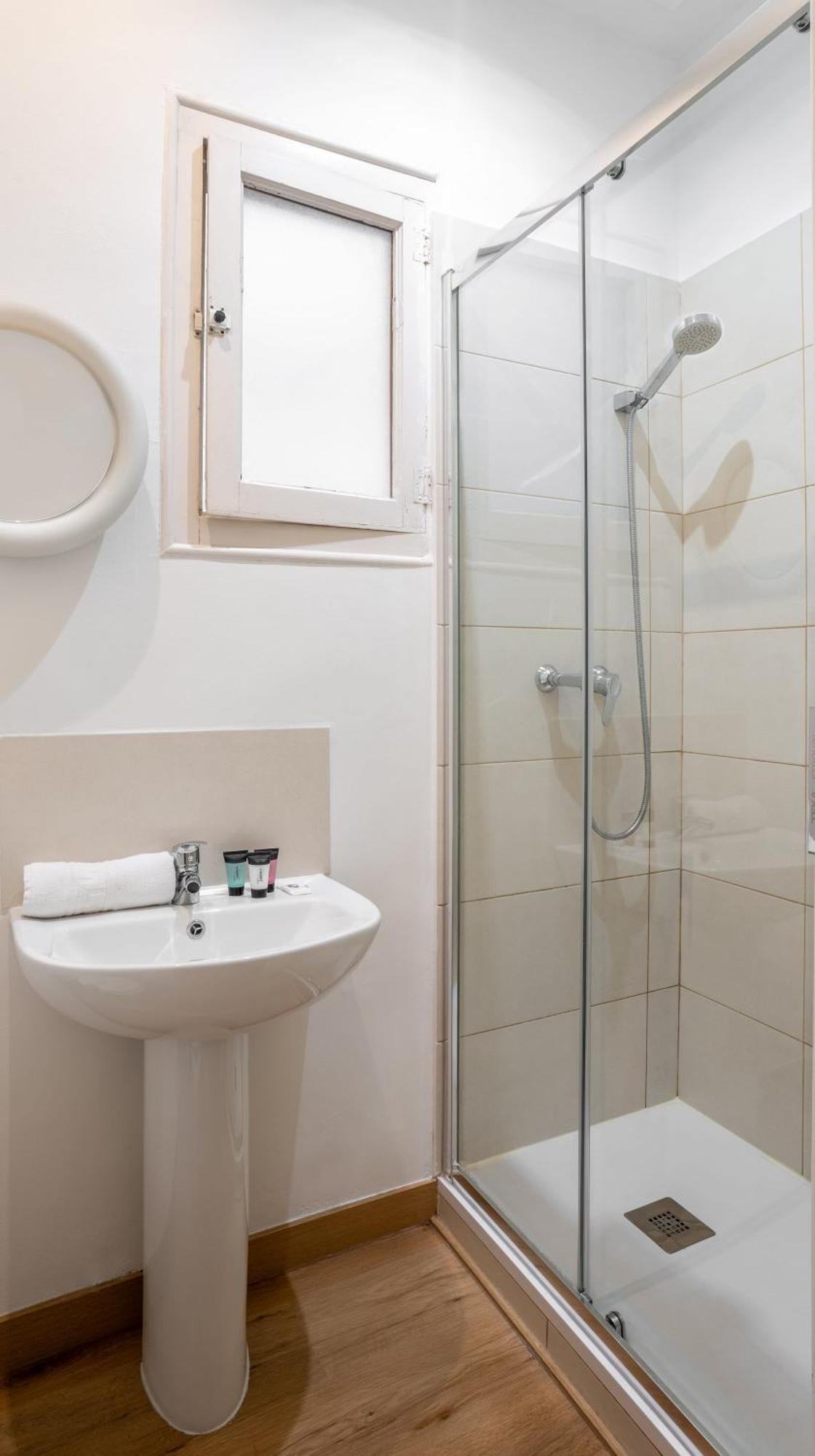 Paseo St Joan Classic 4bd For 10 Guests Leilighet Barcelona